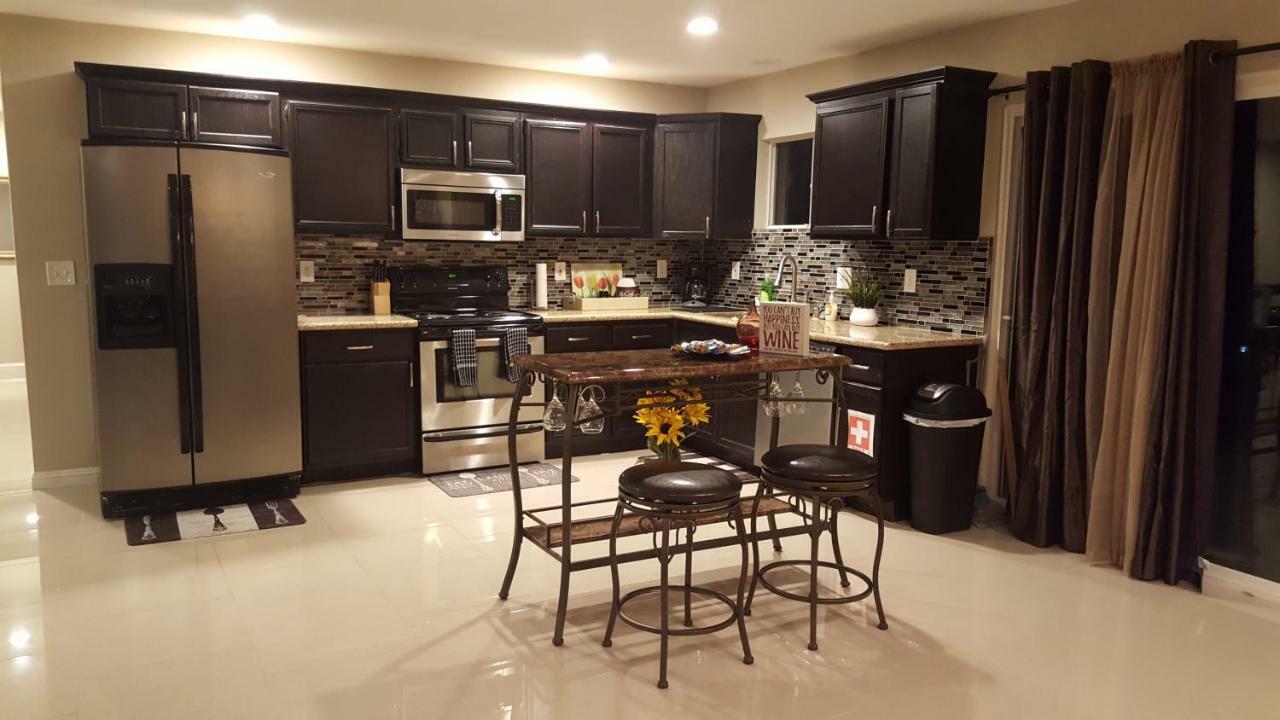 Beautiful 3 Bed/2 Bath Cozy Get Away Home Las Vegas Kültér fotó