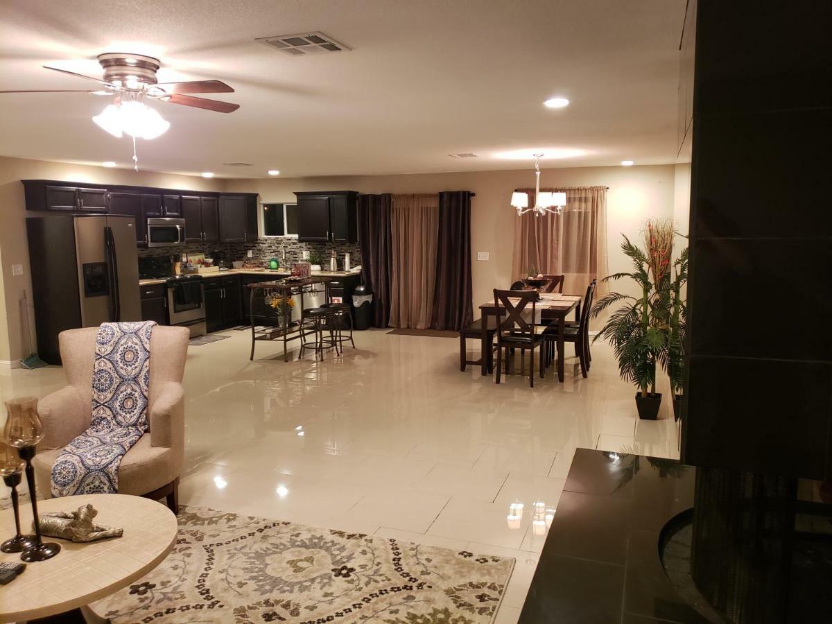 Beautiful 3 Bed/2 Bath Cozy Get Away Home Las Vegas Kültér fotó