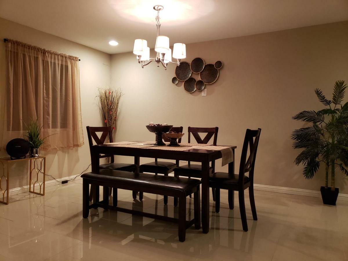 Beautiful 3 Bed/2 Bath Cozy Get Away Home Las Vegas Kültér fotó
