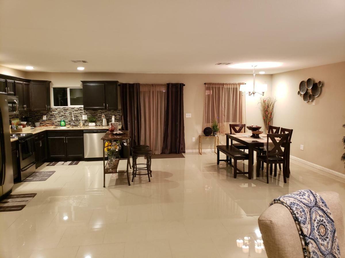 Beautiful 3 Bed/2 Bath Cozy Get Away Home Las Vegas Kültér fotó