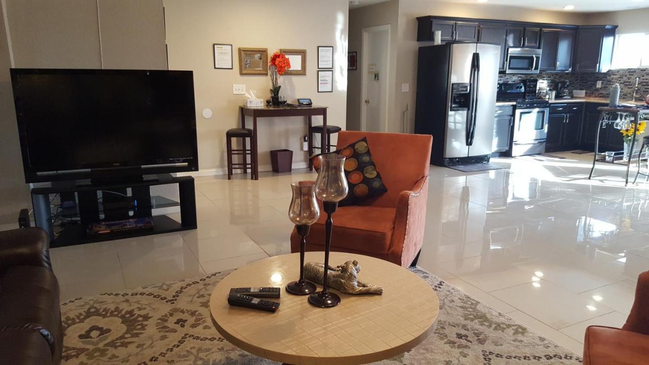 Beautiful 3 Bed/2 Bath Cozy Get Away Home Las Vegas Kültér fotó